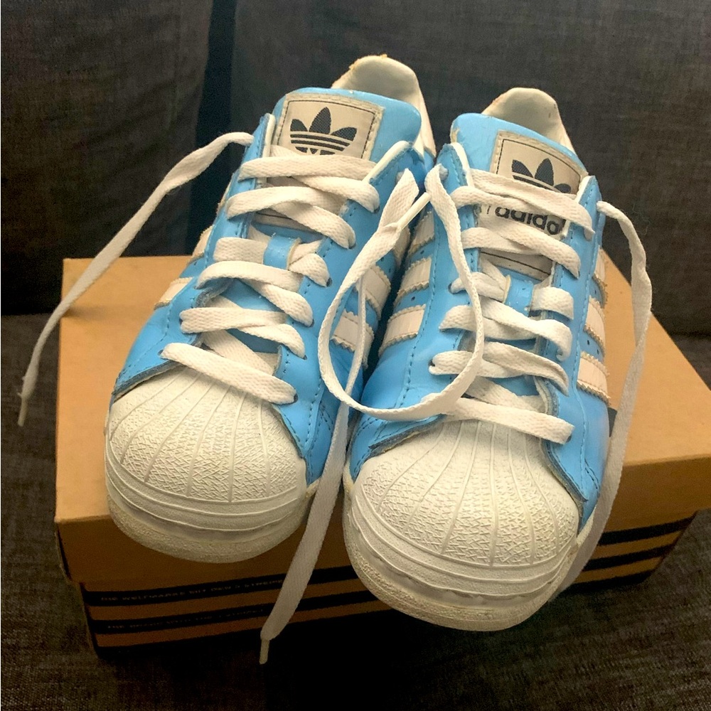 Adidas Superstar Men size 3.5 Vintage Look - Light Blue and White - Picture 2 of 6